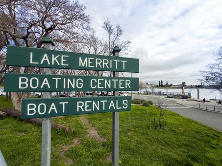 MLS Oakland Lake Merritt Lakeshore026