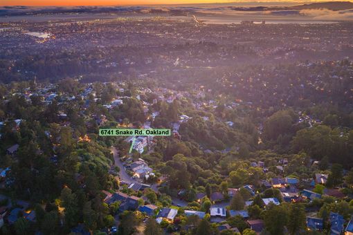MLS 6741 Snake Rd Oakland004