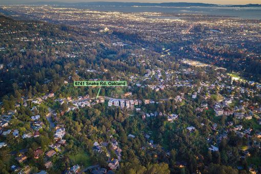 MLS 6741 Snake Rd Oakland006