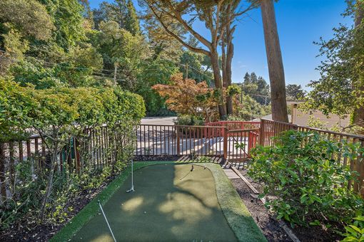 MLS 6741 Snake Rd Oakland007