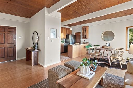 MLS 6741 Snake Rd Oakland009