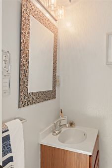 MLS 6741 Snake Rd Oakland043