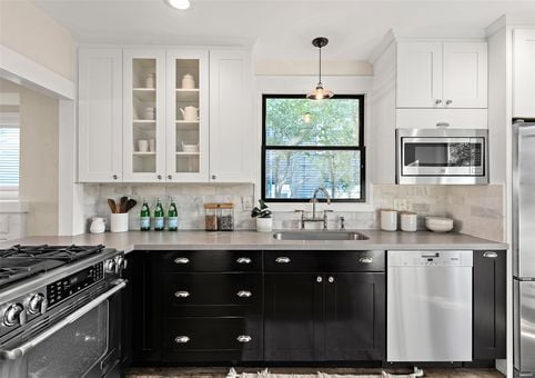 012 - MLS 5945 Majestic Ave Oakland015
