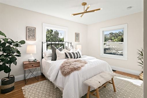 015 - MLS 5945 Majestic Ave Oakland020