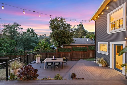 024 - MLS 5945 Majestic Ave Oakland048