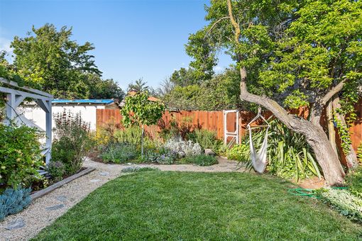 031 - MLS 2736 Bartlett St Oakland036