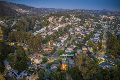 033 - MLS 5945 Majestic Ave Oakland058