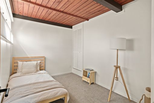 027 - MLS 1357 Glendale Ave Berkeley024
