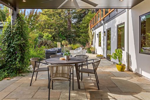 018 - MLS 2241 Glen Ave Berkeley065
