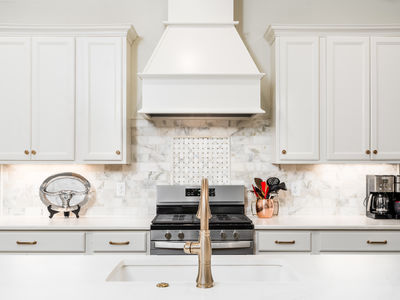 What Stays and What Goes: Fixtures vs. Personal Property in …
