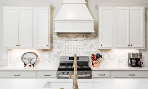 What Stays and What Goes: Fixtures vs. Personal Property in &hellip;