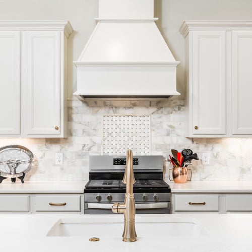 What Stays and What Goes: Fixtures vs. Personal Property in a Home Sale