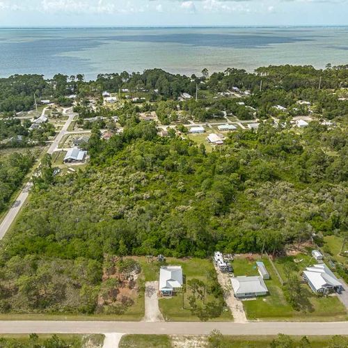 What Today’s Vacation Home Buyers Are Really Looking for in Coastal Florida