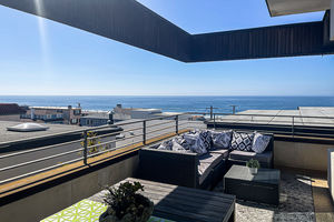 Klapper - 4321 Crest_Sunny Deck