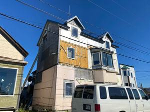 A80C31E5-4C20-4F64-B8F4-BF5BD205D4B5 (1)