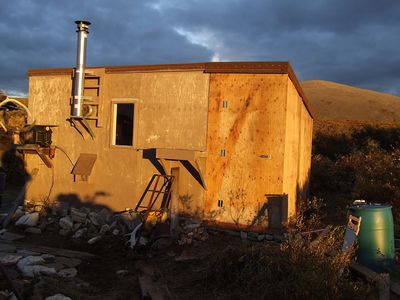 N4 DSCF8476- bunkhouse with Mt. Booby in background resized