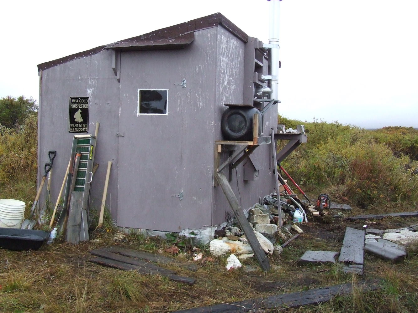 n5 -BUNKHOUSE side view
