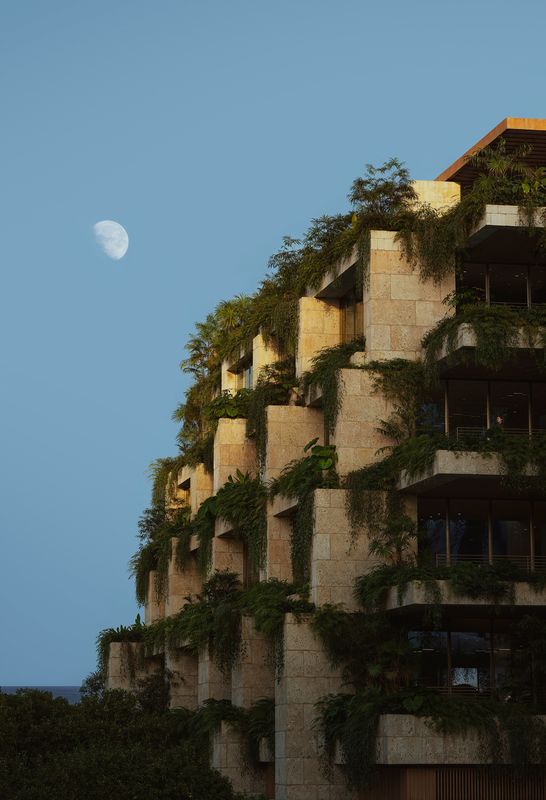 Oppenheim_GrandAveMiami_NewDawn_www.mir.no-min