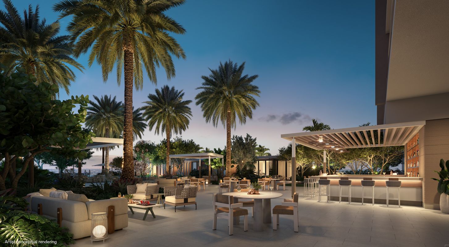 Related-Diplomat-02-PoolDeck_Bar-03