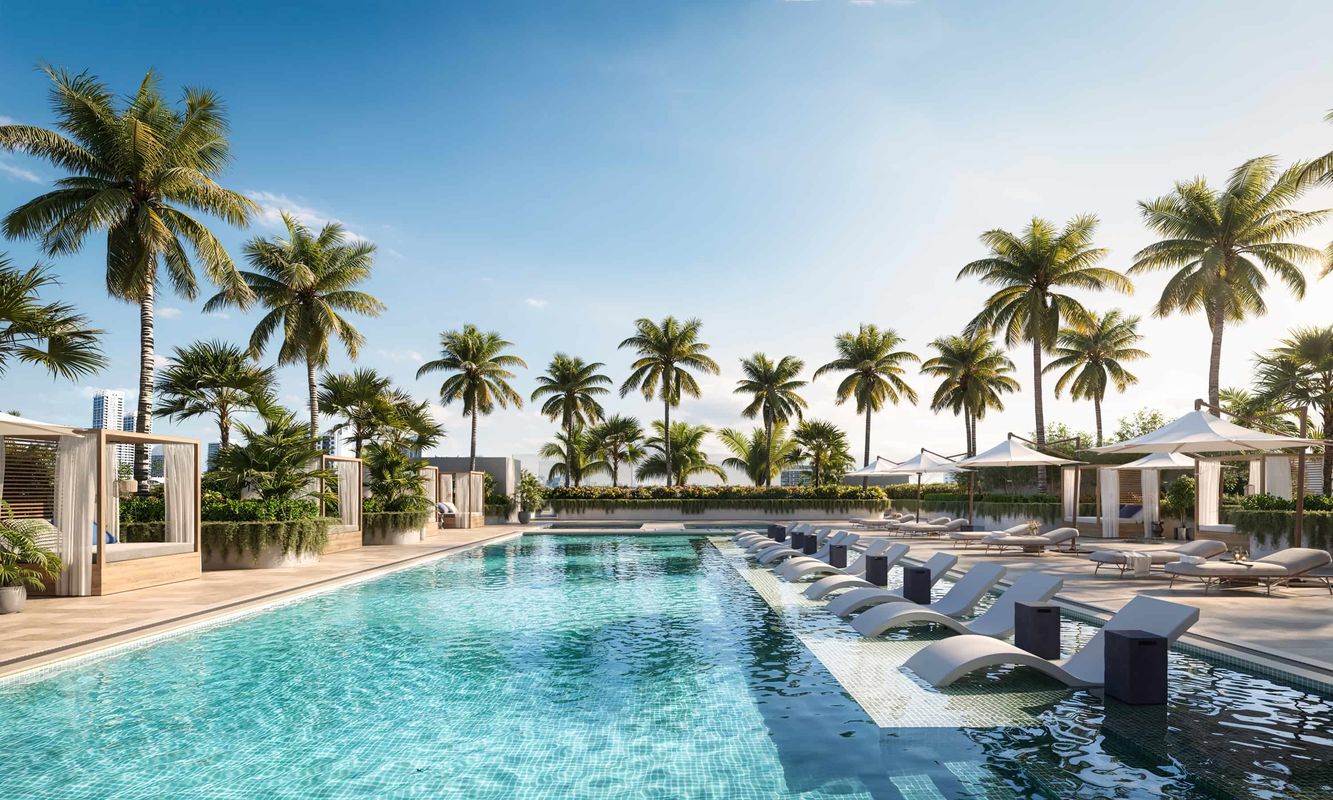 72C_Pool Deck Close Up