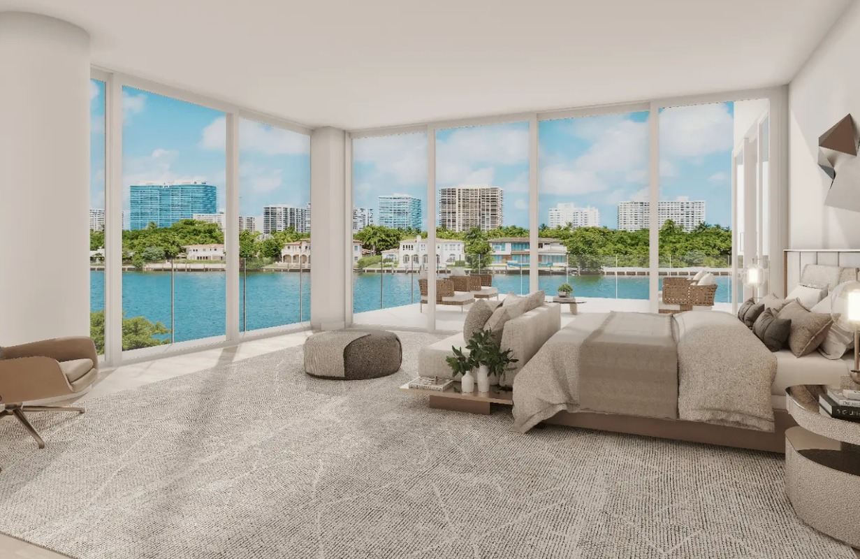 La Maré Bay Collection - bedroom with big overlooking window