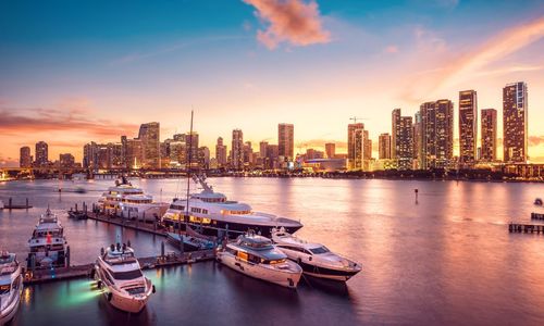 Marina Living in Miami: Dockage & Luxury Homes