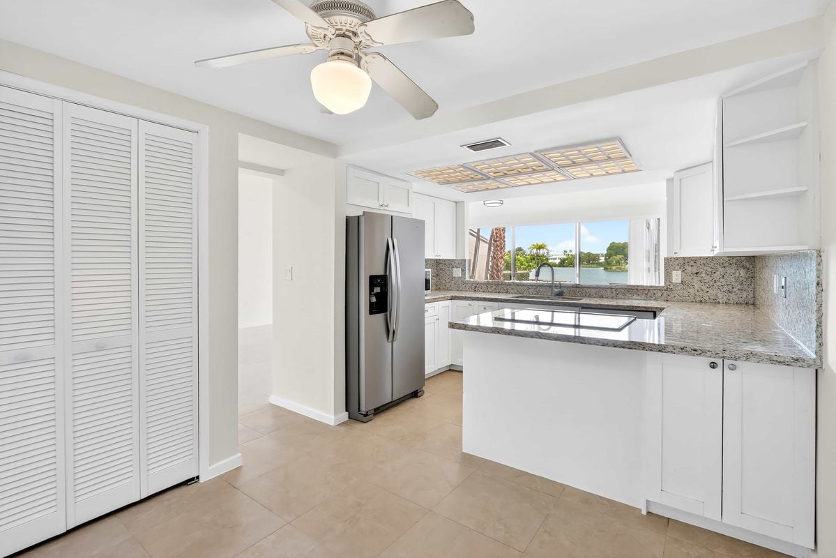 kitchen (1)