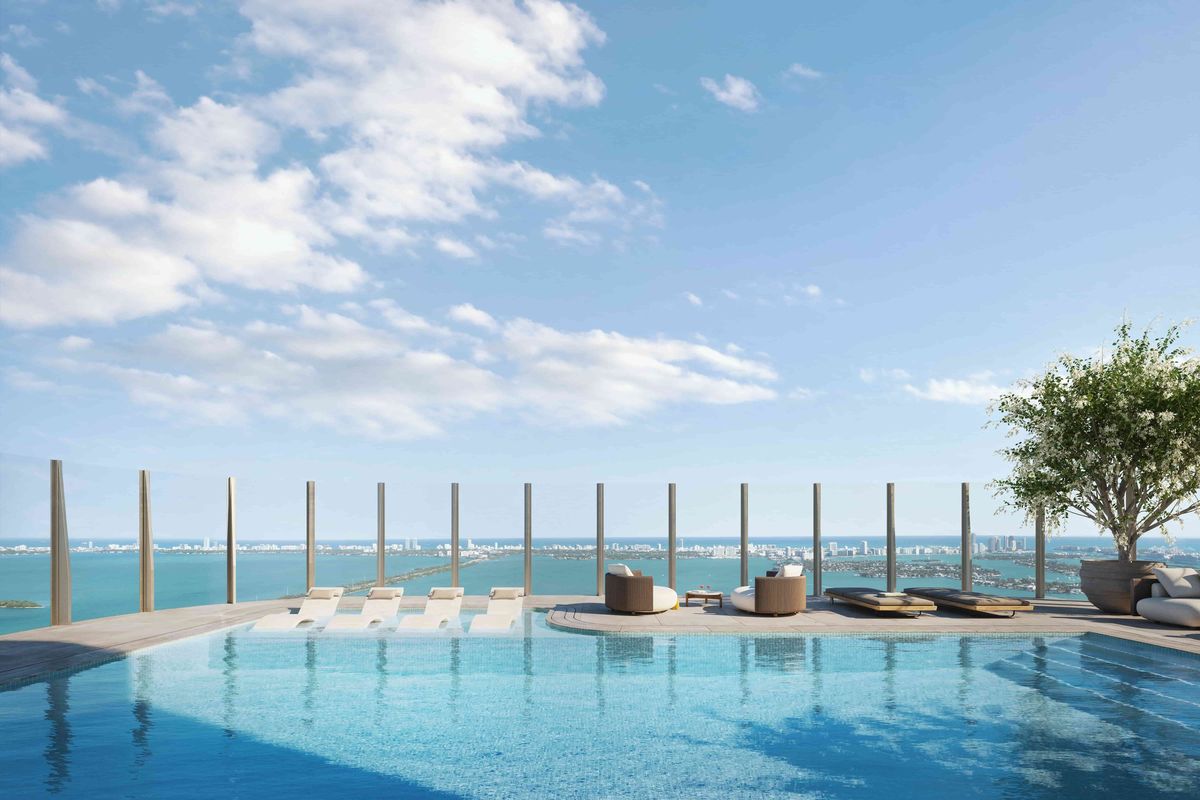 LILLI_Rooftop Pool