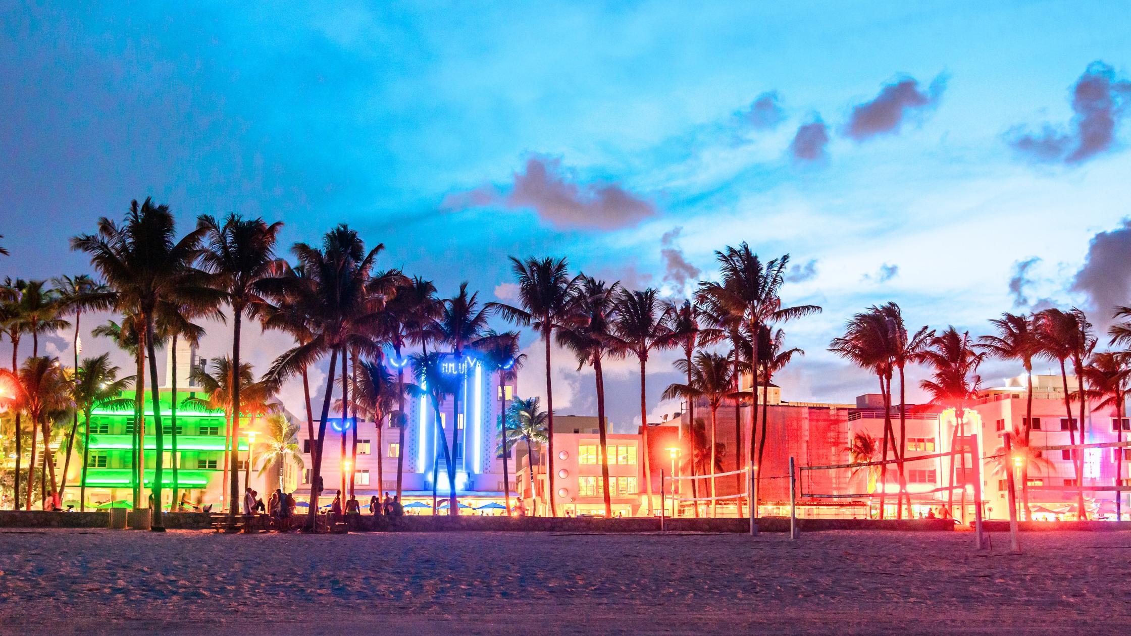 Art Deco condo buildings along Ocean Drive in South Beach Miami, key market for selling a home in South Beach