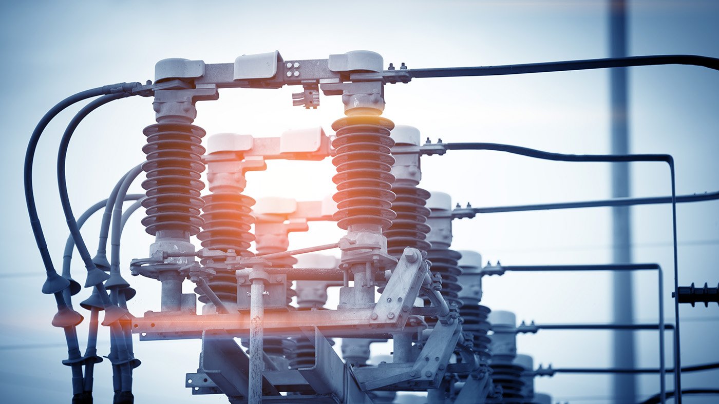 High voltage circuit breaker in a power substation
