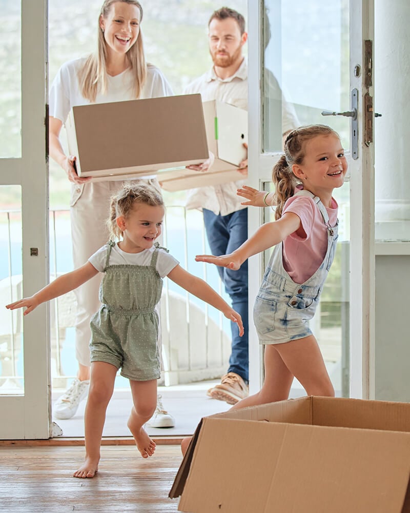 Happy-Couple-Moving-In