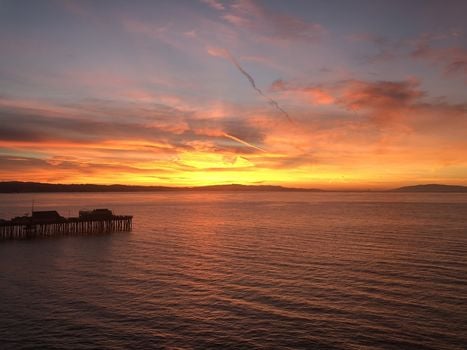 capitola-sunrise-over-wharf
