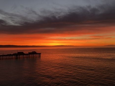 capitola-wharf-sunrise