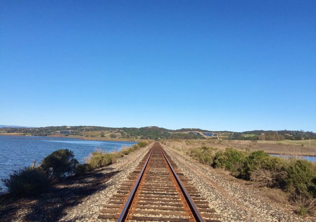 moss-landing-train-tracks