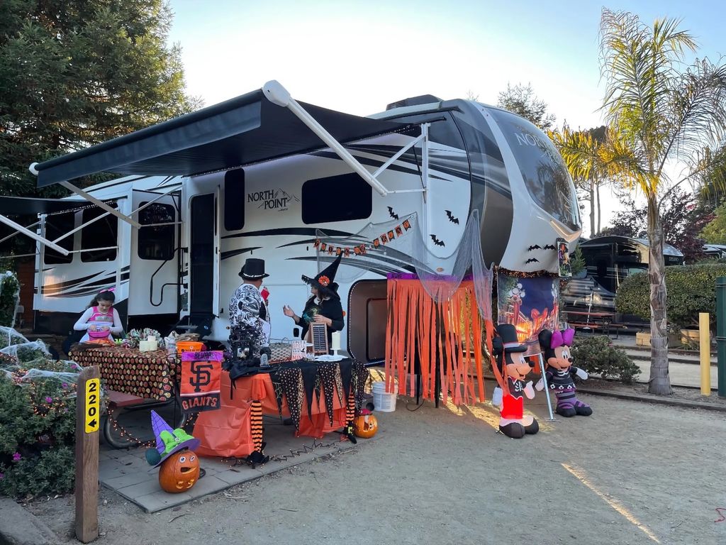 santa-cruz-monterey-koa-halloween-3-2