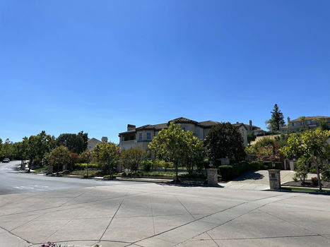silver-creek-luxury-home