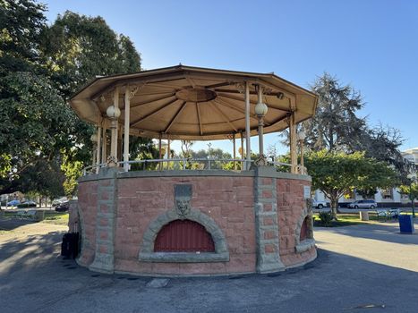 watsonville-plaza-bandstand