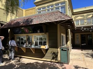 winchester-mystery-house-exterior-02-2