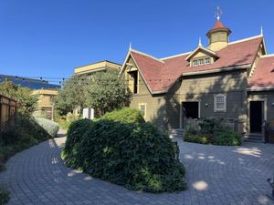 winchester-mystery-house-exterior-09-2