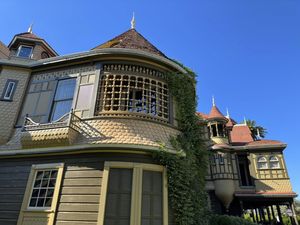 winchester-mystery-house-exterior-19-2