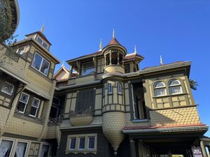 winchester-mystery-house-exterior-20-2