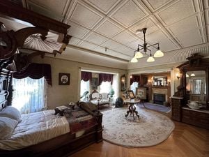 winchester-mystery-house-interior-30-2