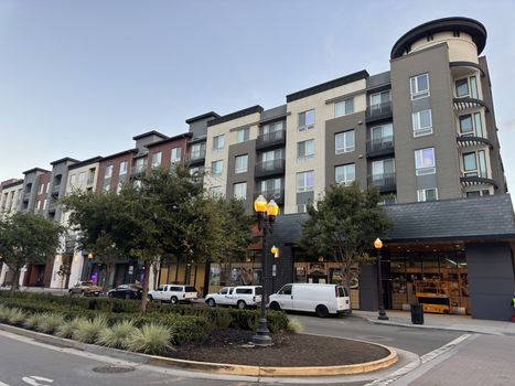 downtown-sunnyvale-cityline-street