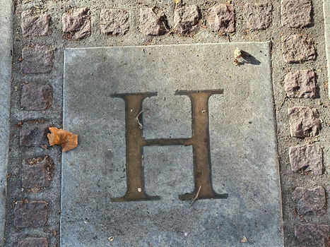 hensley-historic-district-sidewalk