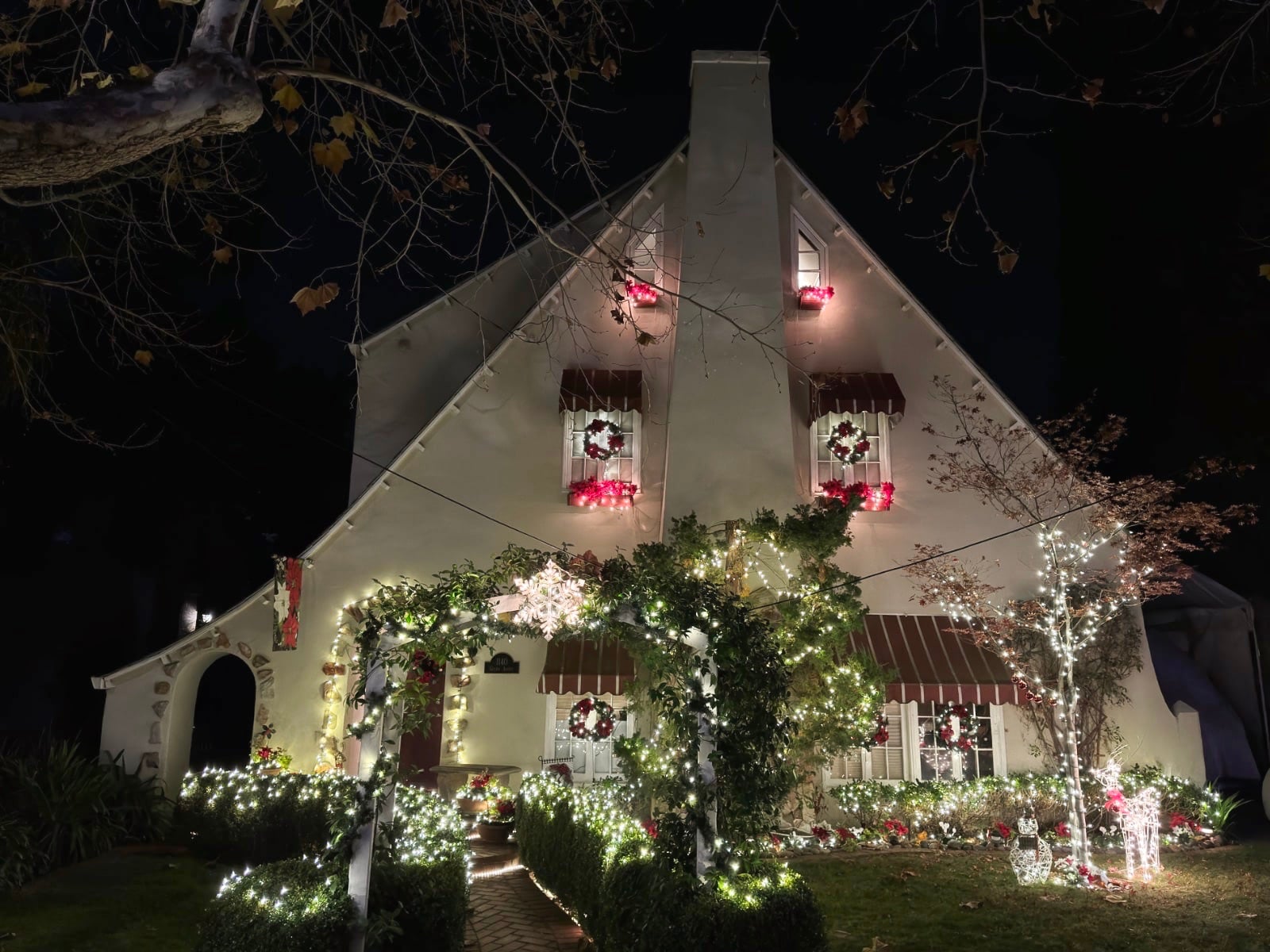 The glen christmas shopping hours