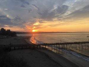 capitola-beach-sunrise