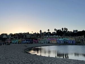 capitola-beach-venetian