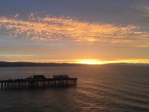 capitola-wharf-ncie-sunrise