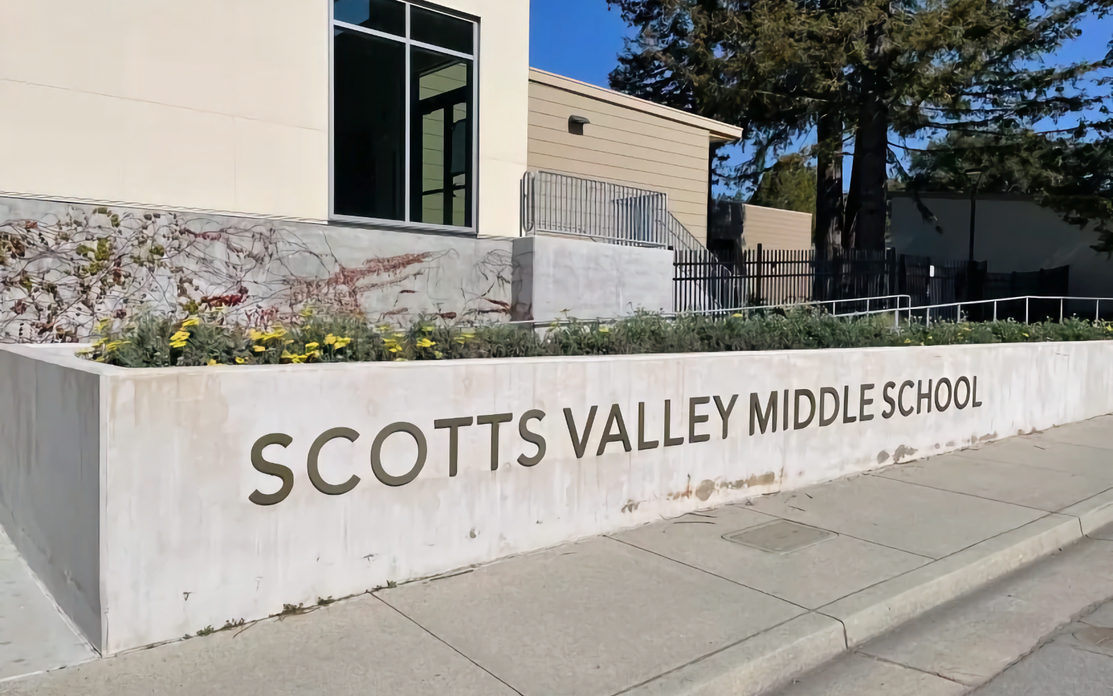 Scotts Valley Middle School entrance sign
