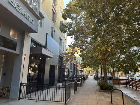 pacific-garden-mall-santa-cruz-1600w